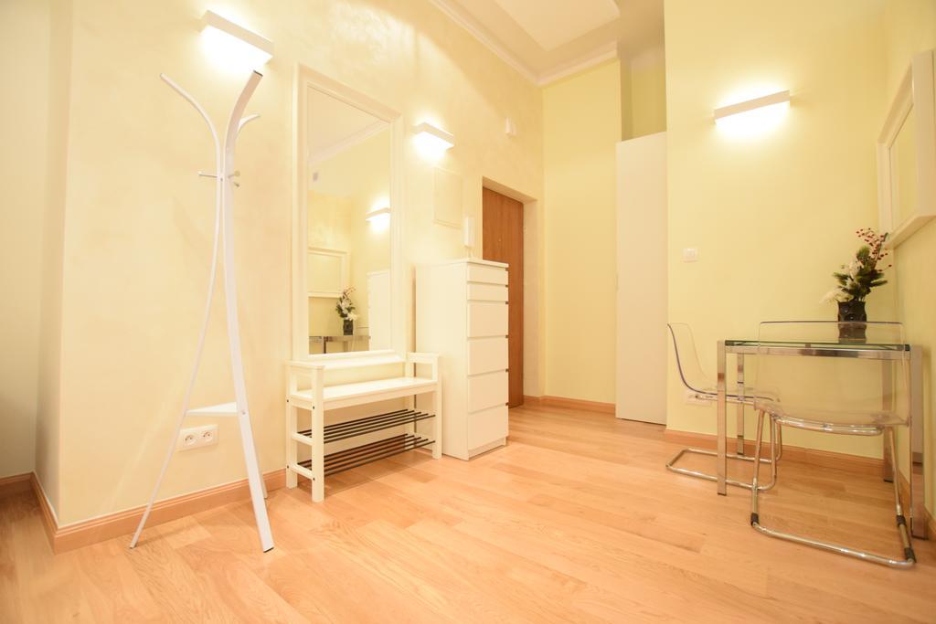 Elegant Apartment Foksal Varšava Exteriér fotografie
